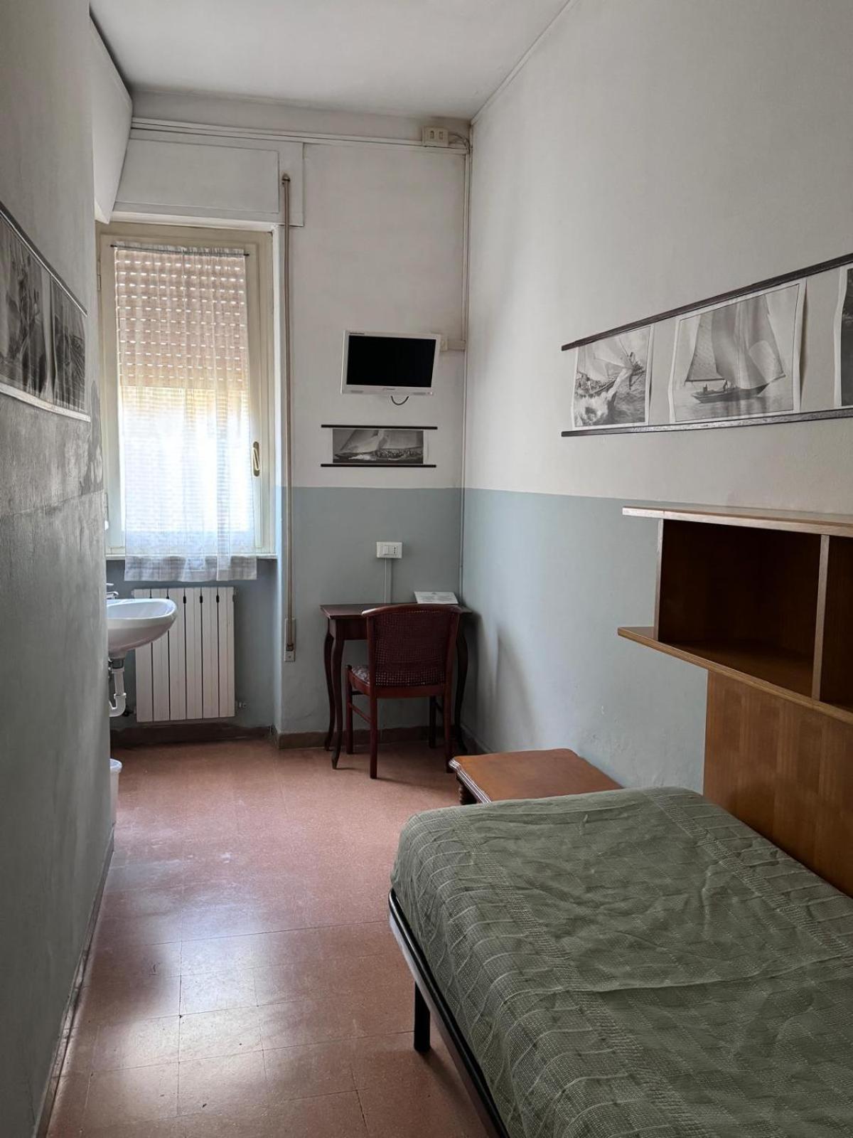 Hotel Ely Viareggio Esterno foto